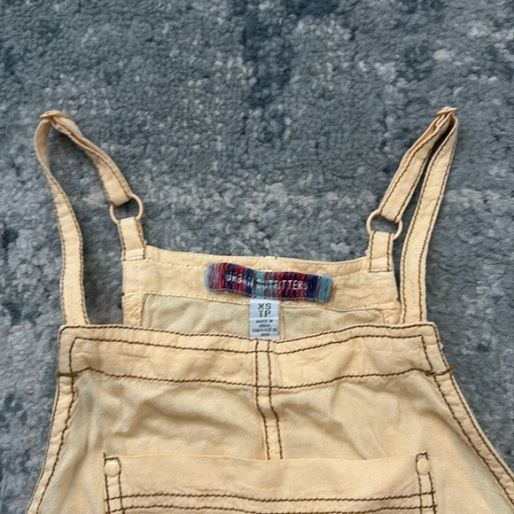 NWOT! OU Urban Outfitters Greta Overall Romper, SZ XS, Yellow - Picture 9 of 12